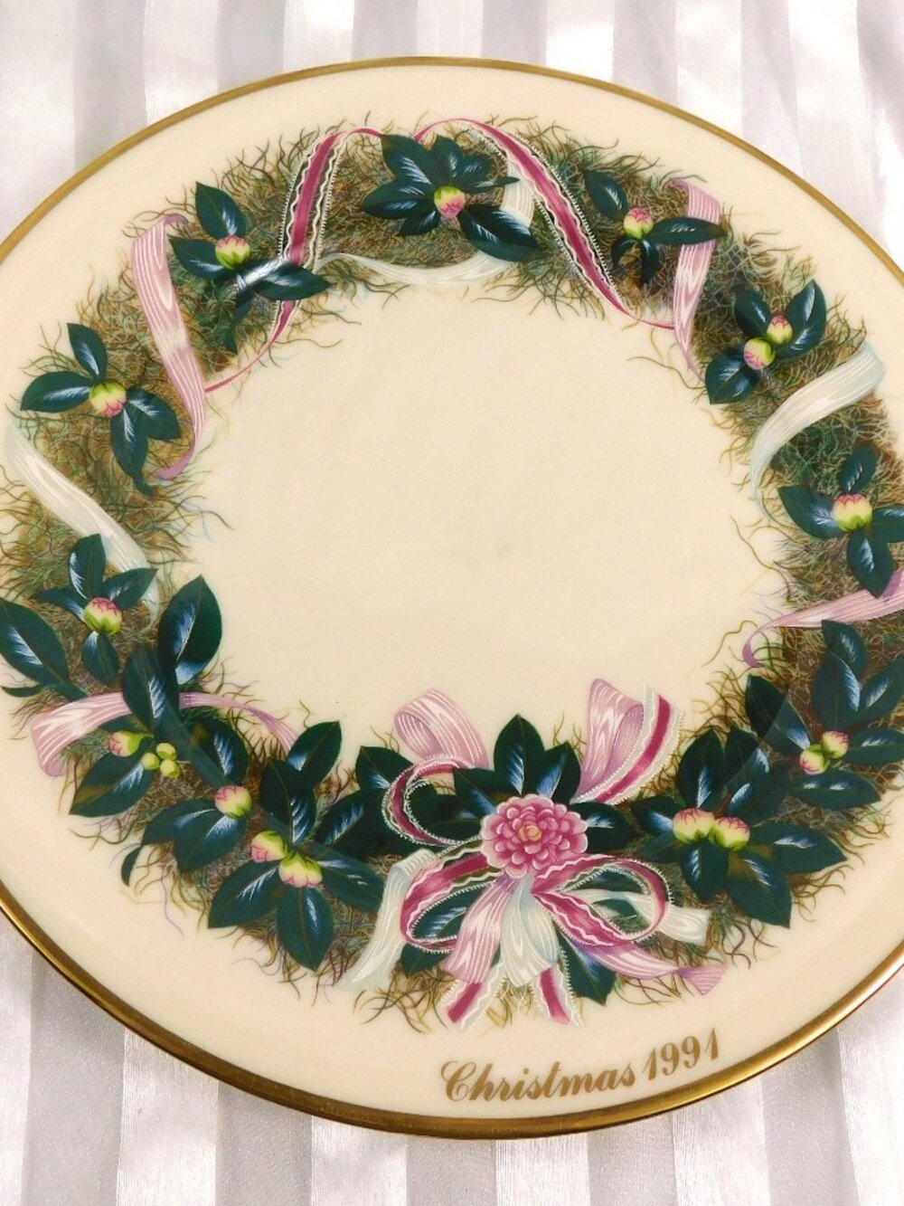 Lenox Colonial Christmas Wreath Plate 1991 # 26971